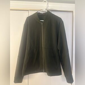 Men’s Lululemon XL zip up black jacket